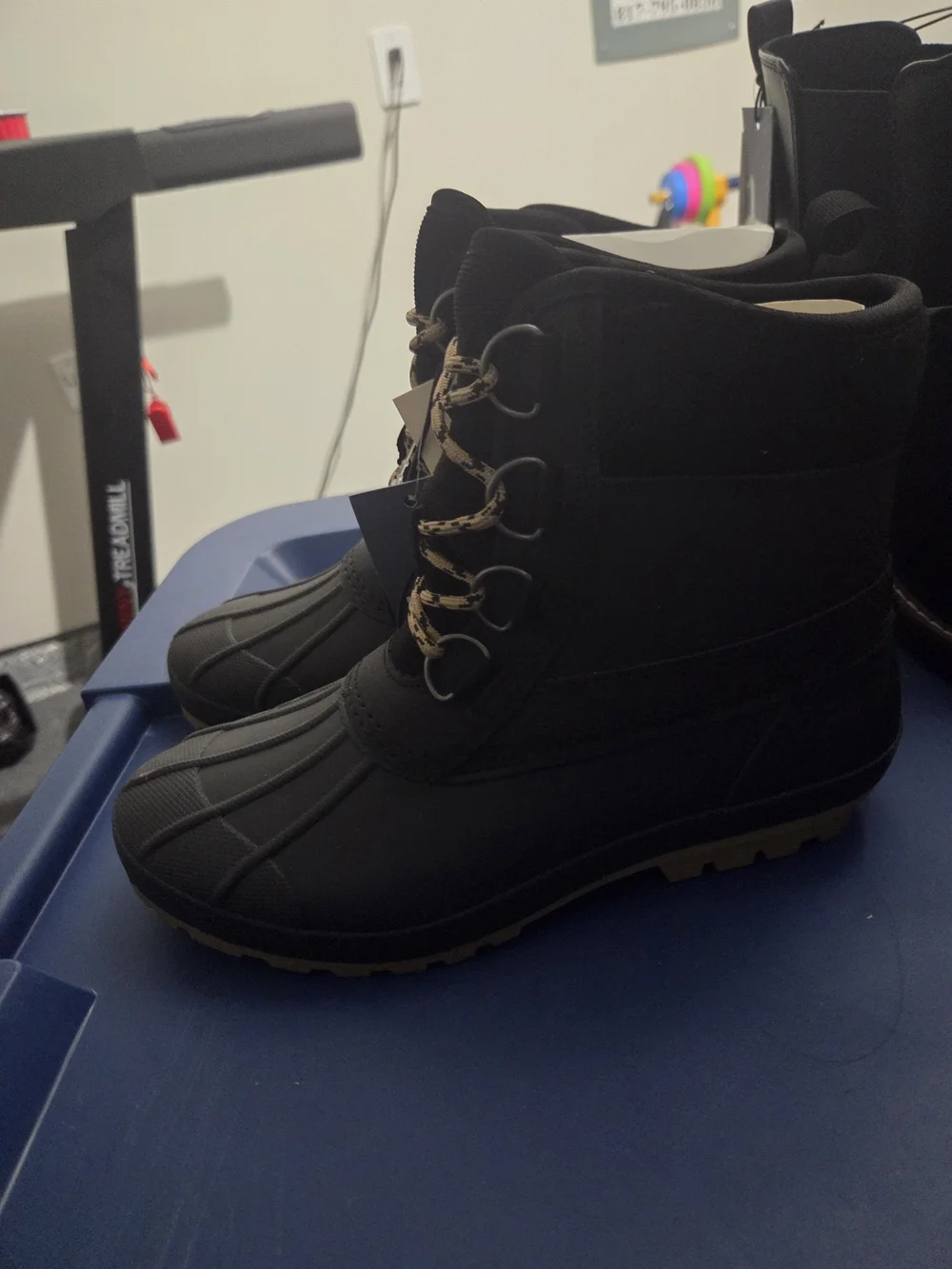 Womens Black Winter Duck Boots with Contrast Laces